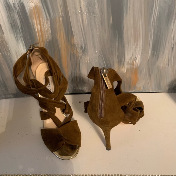 COPY - Jimmy Choo - Picture 2 of 5